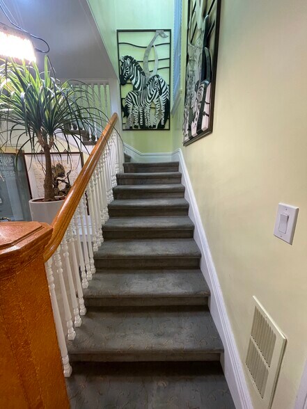 More Photos Of 1021 S Union Ave, Los Angeles Office Residential For Lease