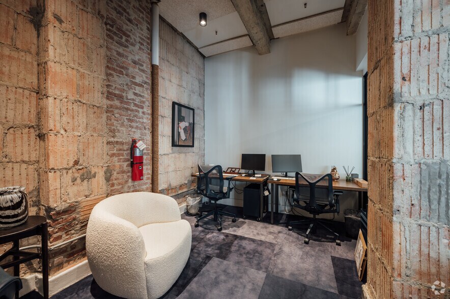 More Photos Of 373 Park Ave S, New York Office For Lease