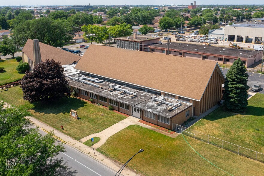 More Photos Of 3600 W 79th St, Chicago Religious Facility For Sale
