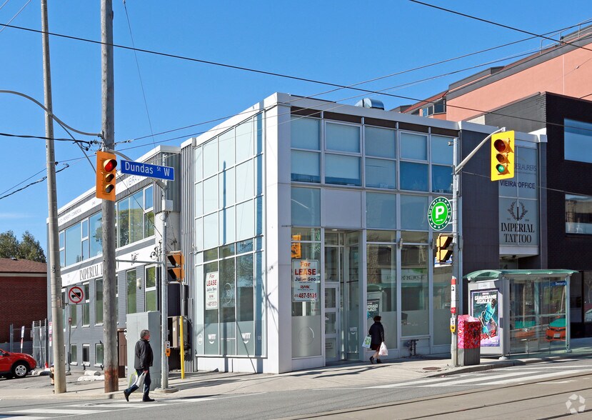 More Photos Of 1269-1271 Dundas St W, Toronto Storefront Retail Office For Lease