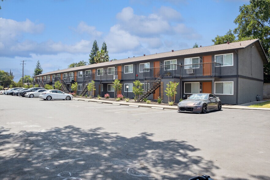 More Photos Of 3831-3835 Annadale Ln, Sacramento Apartments For Sale