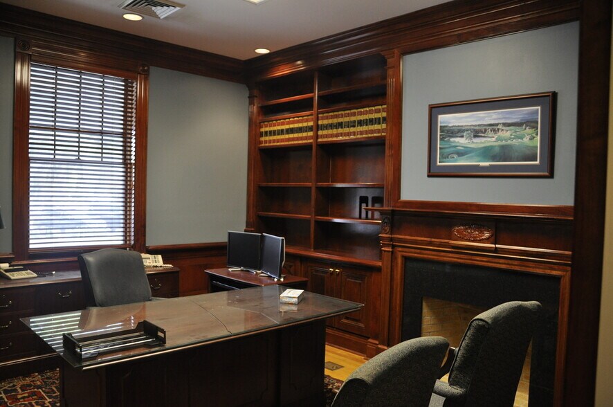 More Photos Of 395 S Central Ave, Bartow Office For Sale