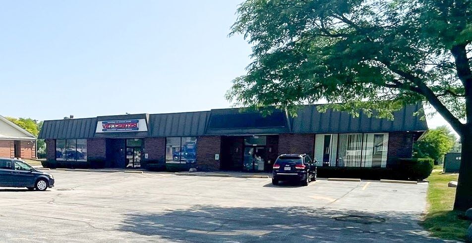 Primary Photo Of 7906-7910 N 76th St, Milwaukee Office For Sale