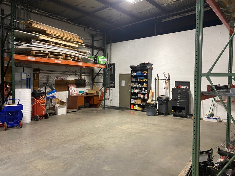 More Photos Of 205 Brick Kiln Rd, Winchester Warehouse For Sale