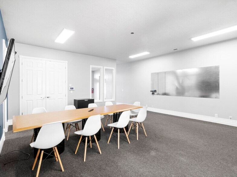 More Photos Of 11576 S State St, Draper Medical For Lease
