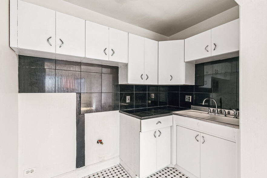 More Photos Of 1644 Pennsylvania St, Denver Apartments For Sale