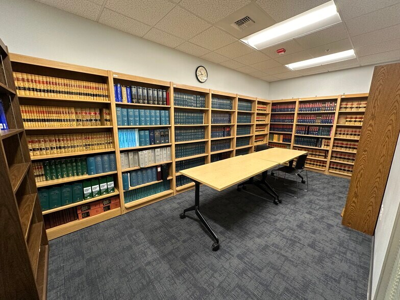 More Photos Of 2101 Arena Blvd, Sacramento Office For Lease