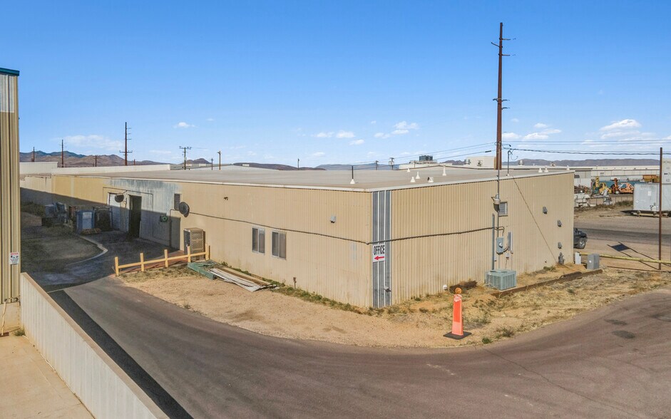 More Photos Of 4430 E Santa Fe Dr, Kingman Industrial For Sale