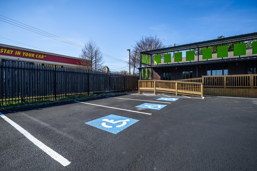 More Photos Of 2534 Walnut Bend Ln, Houston Medical For Sale