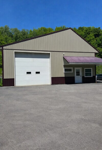 More Photos Of 6537 NY-5, Little Falls General Retail For Sale