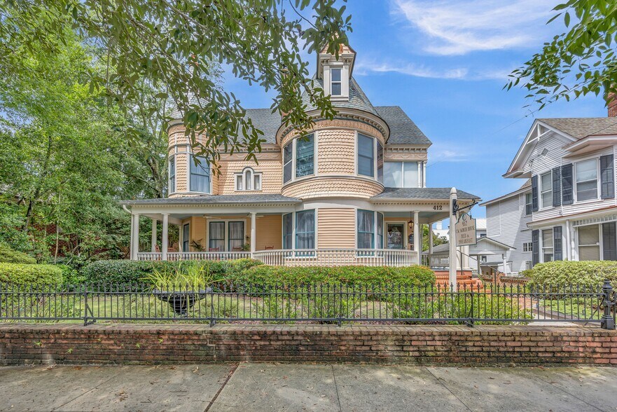 More Photos Of 412 S 3rd St, Wilmington Hospitality For Sale