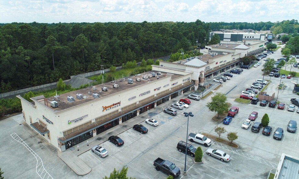 More Photos Of 2105-2129 W Davis St, Conroe Unknown For Lease
