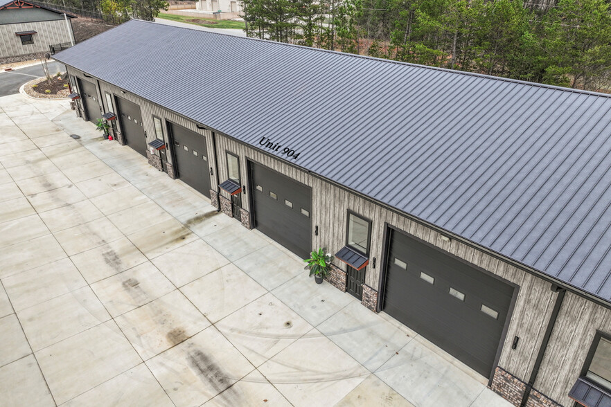 More Photos Of 144 McCrary Rd, Mooresville Flex For Sale