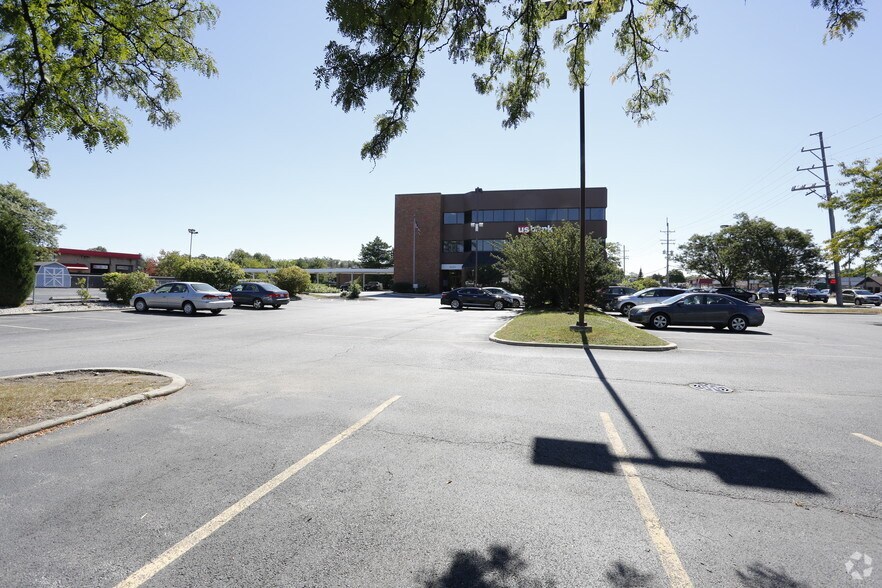 More Photos Of 6301 S Cass Ave, Westmont Office For Lease