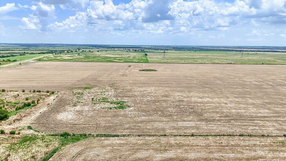 More Photos Of FM 902 & Wall Street, Howe Land For Sale