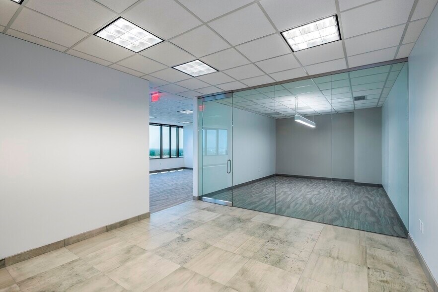 More Photos Of 2221 Lakeside Blvd, Richardson Office Residential For Lease