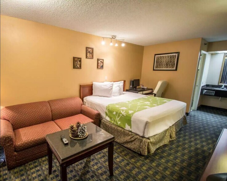 More Photos Of 2934 Polynesian Isle Blvd, Kissimmee Hotel For Sale