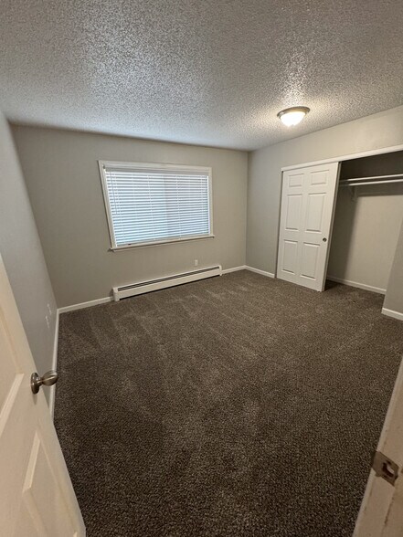 More Photos Of 3043 17th Ave, Longmont Apartments For Sale