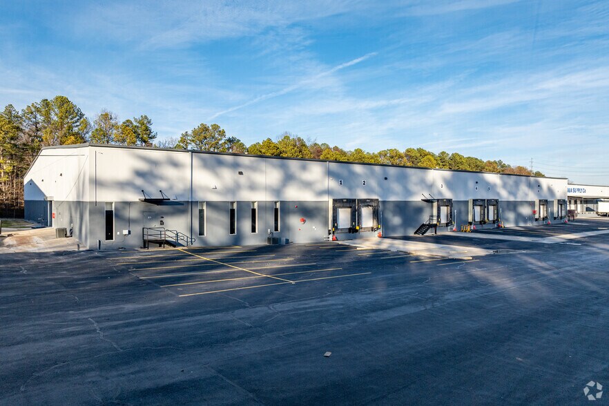 More Photos Of 1540 Amherst Rd, Knoxville Warehouse For Lease
