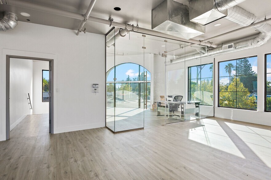 More Photos Of 2220 Winchester Blvd, Campbell Storefront Retail Office For Sale