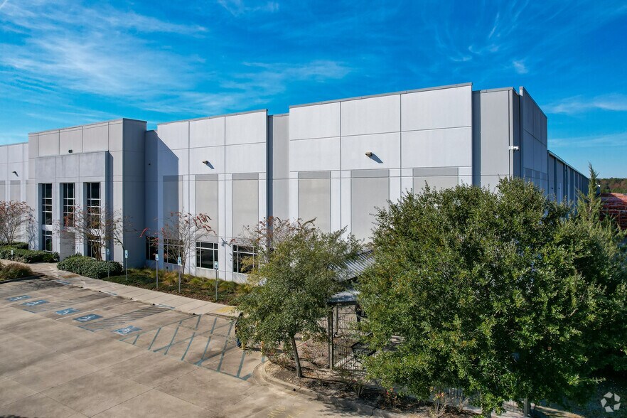 Primary Photo Of 400 Trade Zone Blvd, Summerville Distribution For Lease