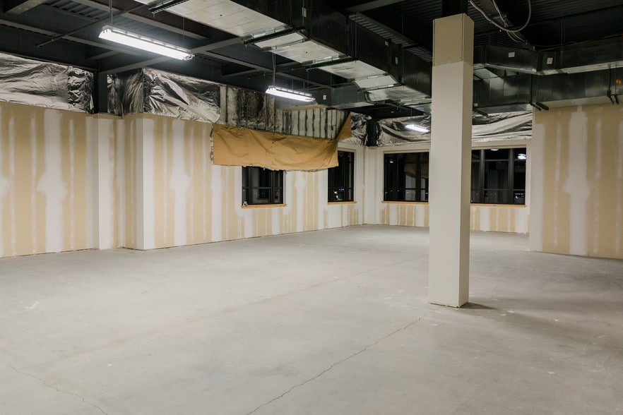 More Photos Of 5110 Edison Ave, Colorado Springs Office For Lease