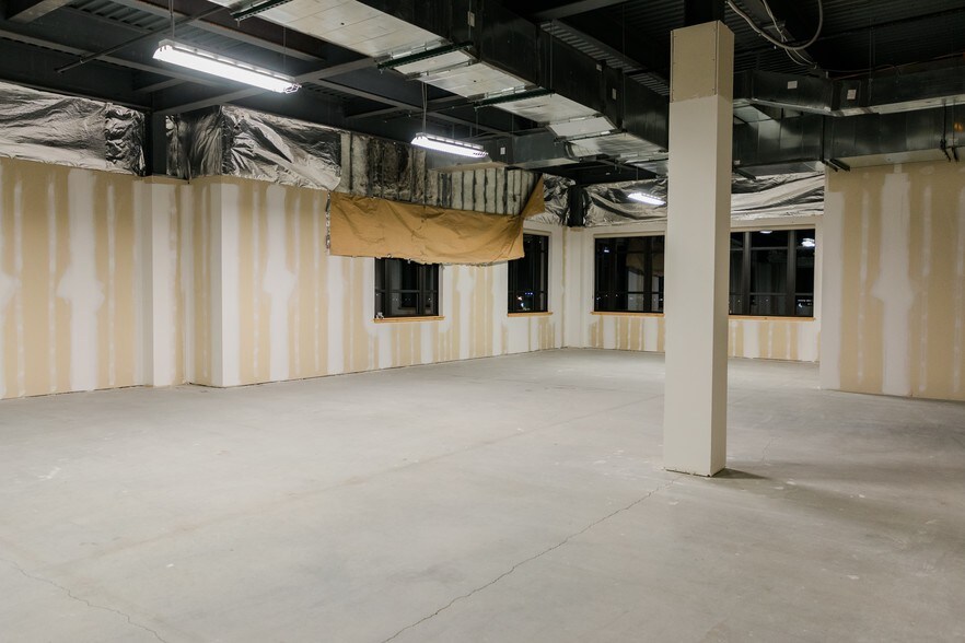 More Photos Of 5110 Edison Ave, Colorado Springs Office For Sale