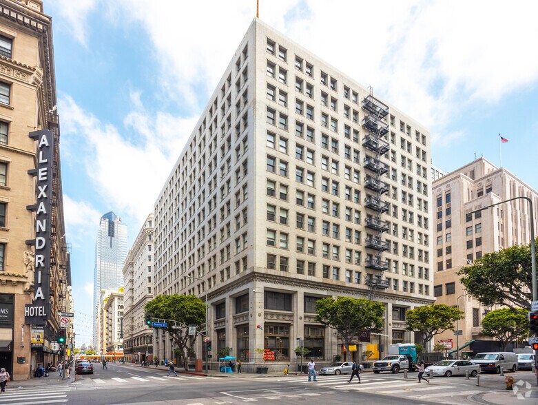 More Photos Of 453 S Spring St, Los Angeles Loft Creative Space For Lease