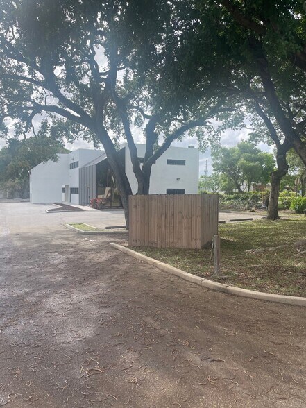 More Photos Of 1700 Old Okeechobee Rd, West Palm Beach Medical For Lease