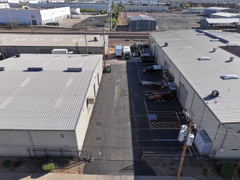 More Photos Of 1711 E Jackson St, Phoenix Warehouse For Lease