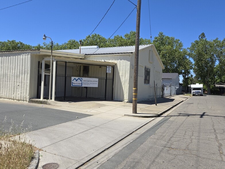 More Photos Of 10 Daisy Ave, Lodi Warehouse For Lease
