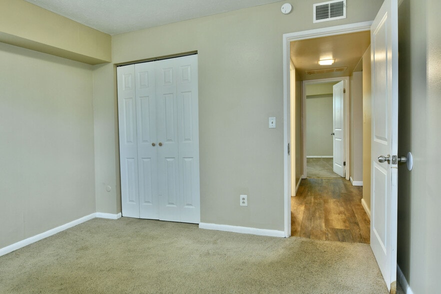 More Photos Of 203-205 Churchill Hubbard Rd, Youngstown Apartments For Sale