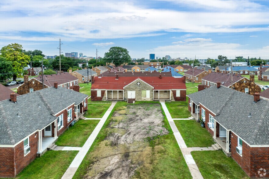 More Photos Of 1516 E 3rd St, Wichita Apartments For Sale