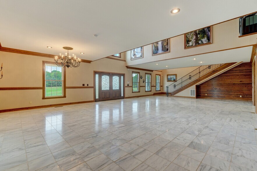 More Photos Of 178 Slaydon Rd, Eden Specialty For Sale