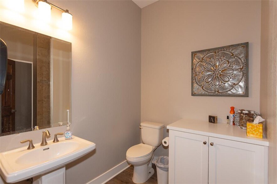 More Photos Of 275 Frog Pond Ln, Dripping Springs Office For Lease