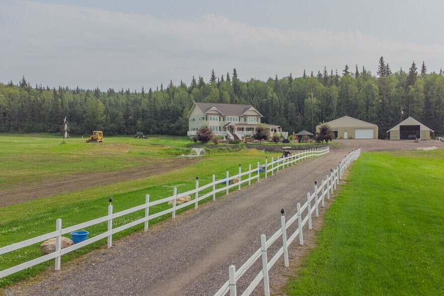 More Photos Of 455 Division St, Fairbanks Specialty For Sale