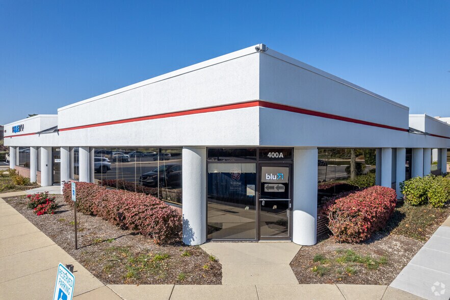 More Photos Of 400 E 22nd St, Lombard Office For Lease