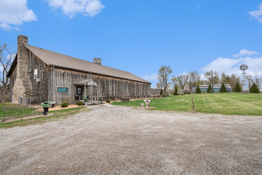 More Photos Of 11347 SE State Route DD, Gower Lodge Meeting Hall For Sale