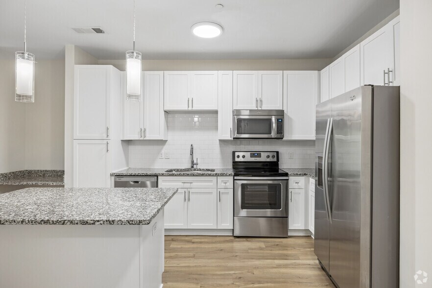 More Photos Of 211 River Landing Dr, Charleston Apartments For Lease