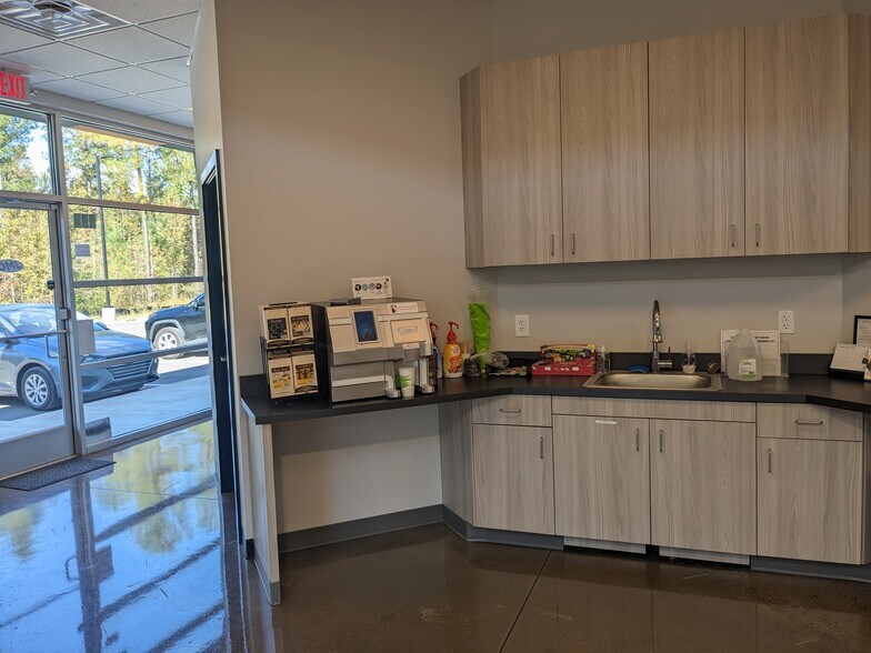 More Photos Of 193 Callies Haven Way, Moncure Light Manufacturing For Lease