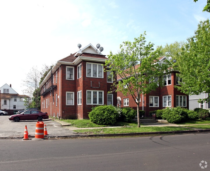 Primary Photo Of 535 Parsells Ave, Rochester Apartments For Sale