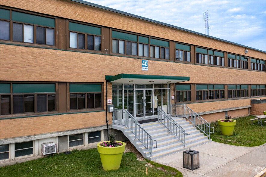 More Photos Of 40 Carl Hall Rd, Toronto Warehouse For Lease