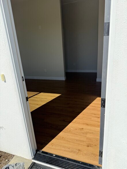 More Photos Of 9004 Olive St., Fontana Contractor Storage Yard For Lease