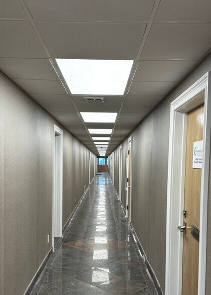 More Photos Of 1181 Old Country Rd, Plainview Medical For Lease