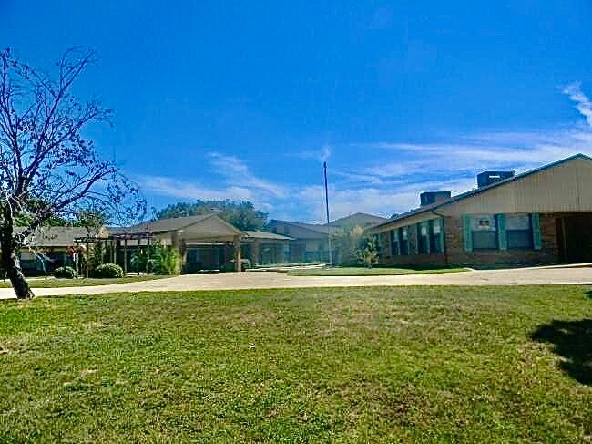 More Photos Of 8579 State Highway 31 W, Athens Skilled Nursing Facility For Sale