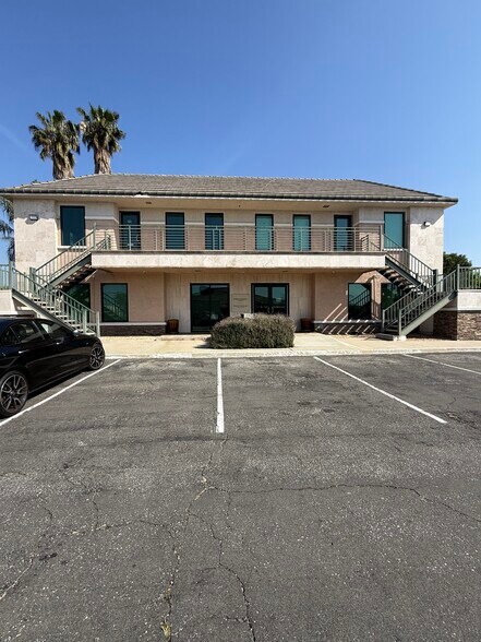 Primary Photo Of 116 N Vineyard Ave, Ontario Office For Lease