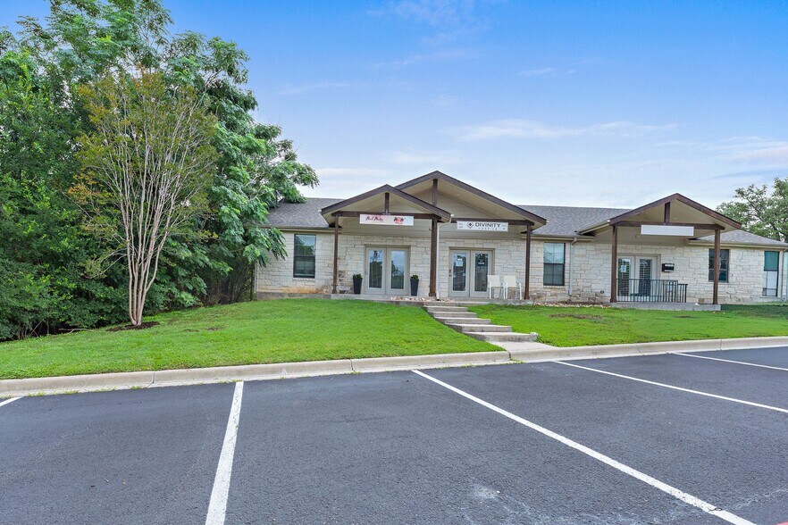 More Photos Of 3000 Joe Dimaggio Blvd, Round Rock Medical For Sale