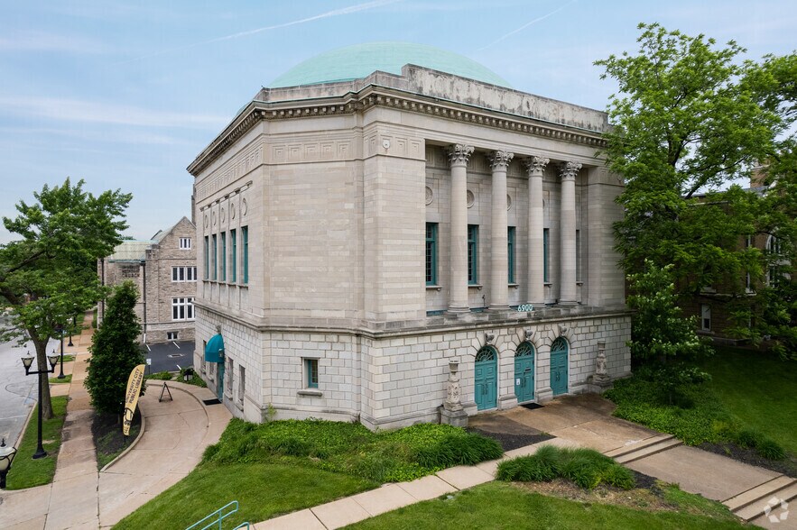 Primary Photo Of 6900 Delmar Blvd, University City Office For Lease