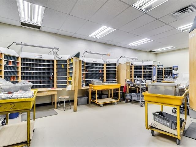 More Photos Of 107-111 Rue Maclaren E, Gatineau General Retail For Lease