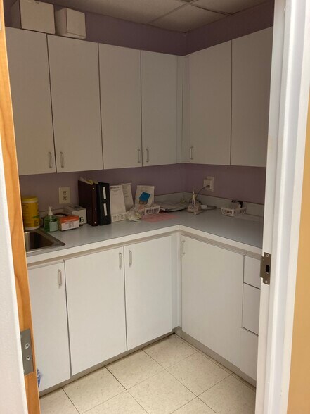 More Photos Of 19703-19773 N Frederick Rd, Germantown Storefront For Lease